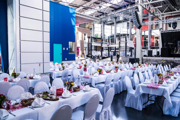 Gala- und Firmenveranstaltung mit professioneller Veranstaltungstechnik von Pradler